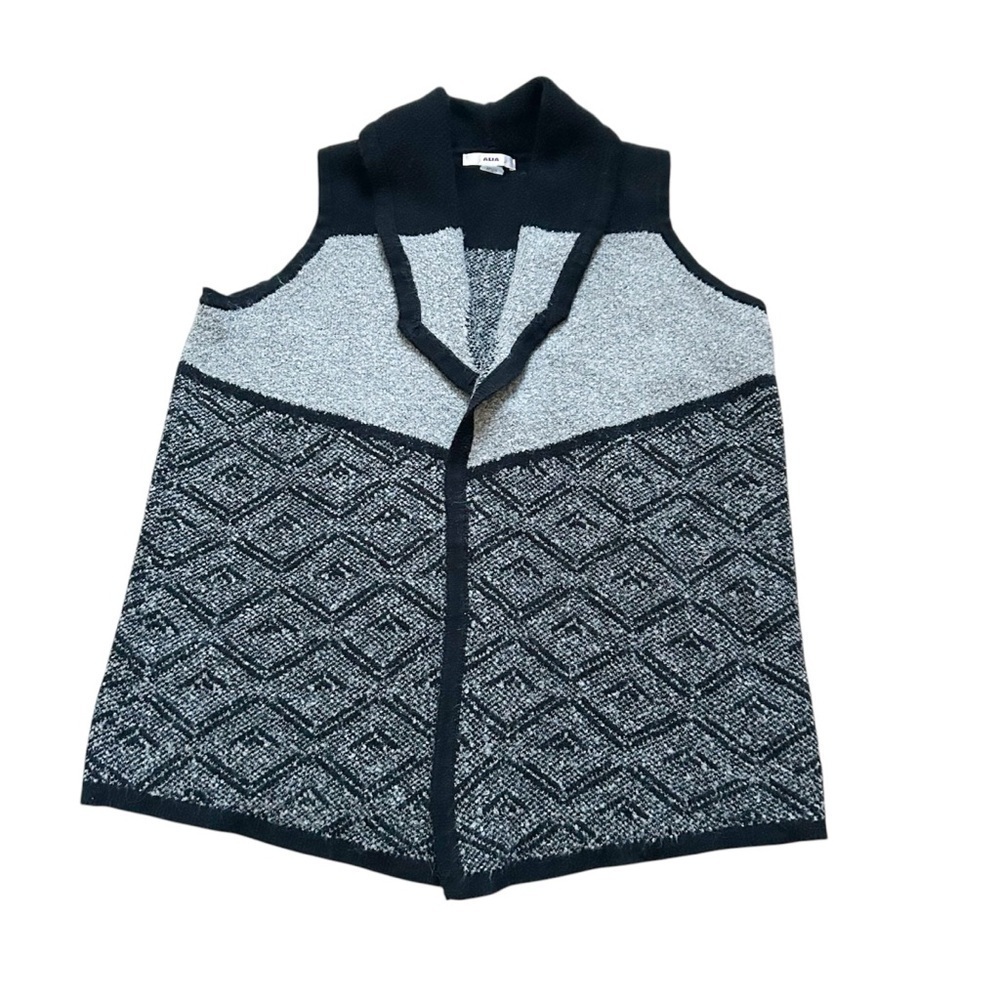 ALIA XL Black & Grey Cozy Vest Sleeveless No Pockets Winter Fall Bundle & Save